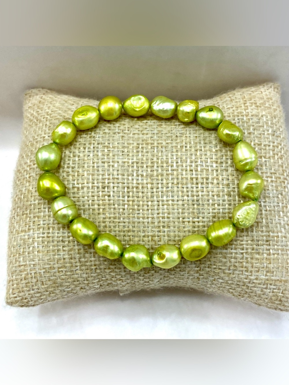 Iridescent Lime Green Freshwater Pearl Stretch Bracelet NWOT